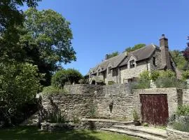 Grove Lodge