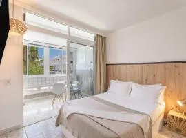 Hand Made Suite Costa del Silencio