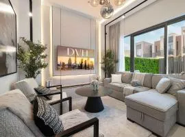 Elegant 4BR Villa, Luxury Pool Retreat, Joy, Arabiana Ranches 3