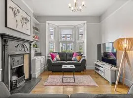 Reading Station - Modern Home with its own Garden Sleeps 6