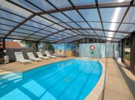 Casa Jesús Turismo Rural, hotel with hot tubs in Lires