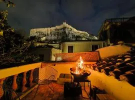 Live at the Acropolis shadow - under super scenic Anafiotika