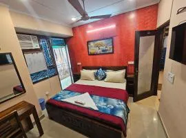 GAUTAM NAGAR HOMESTAY NEAR AIIMS Hospital