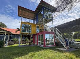 Papar Beachfront View, lodge di Papar