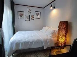Bann Jiam Bangkok บ้านยายเจียม
