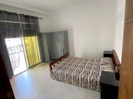 Residence Pool Beach 5 min, hotel v destinaci Oued Laou