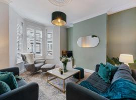 Watford Lodge - Air Host & Stay - A Home in the Heart of Anfield, hotel Liverpoolban
