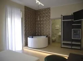 HT Room Spa & Suite
