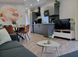 New and spacious lodge at the Veluwe