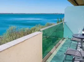 Moonlight Lake View Apartament
