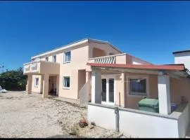 Apartements Maslina Vir