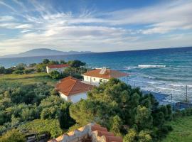 Tassos & Marios Apartments II, hotel en Alikanas