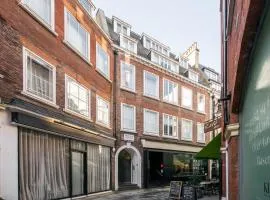 Stunning 3 Bedroom Flat in Mayfair