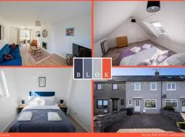 Derry House - Spacious 3 bed house with parking in Aberdeen