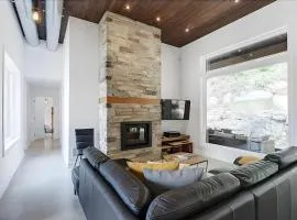Modern Luxury Chalet Private Jacuzzi