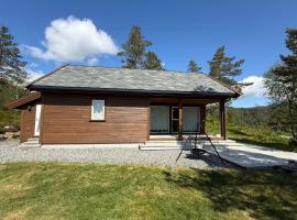 Flott familiehytte p&aring; Hauk&aring;s i Strandebarm, caba&ntilde;a en Kvam