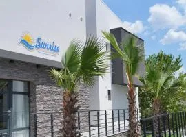 Sunrise Luxury Apartments 2