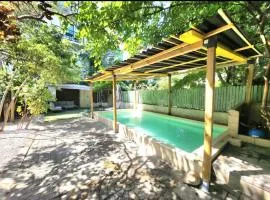 Appartement détente avec jacuzzi et piscine