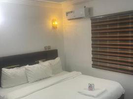 Demayafolo suite, hotel di Gwarinpa