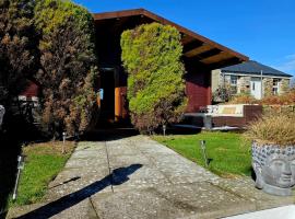 Captain’s Cabin, cottage in Mynytho