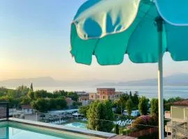 Plaza Lago di Garda Rooms - Rooftop, Lakeview & Jacuzzi