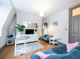 Stylish 2 Bedroom Flat in Fitzrovia