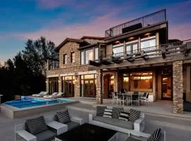 Beverly Hills Estate w Pool Views Rooftop Deck Casa Saramnaya by AvantStay