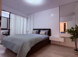 Luxury and space near Mall Moldova, overnatningssted med k&oslash;kken i Iaşi