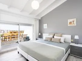 Bright & Elegant Duplex with Terrace and Pool, Just Steps from Puerto Colón