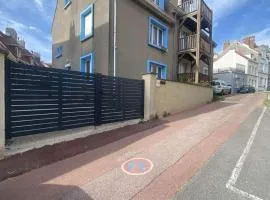 Cosy 50m de la Mer avec Parking privé
