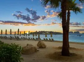 Luxury Oasis | Private Beach & Infinity Pool