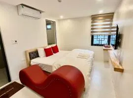 Habibi Hotel