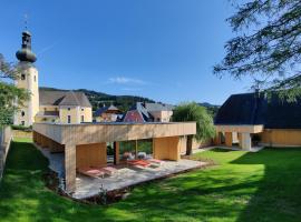 Landgasthof Pink, hotel v destinaci Sankt Jakob im Walde
