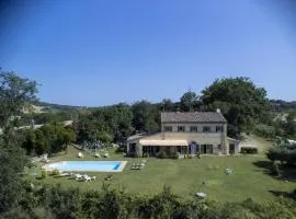 Villa Emily 10 by Marche Holiday Villas
