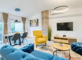 Dimora 2 BDR apartment with free private parking