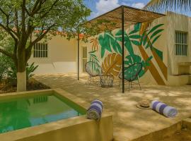 Casa Itzam por Paseo de Montejo - Merida - AA,WiFi, hotel in Mérida