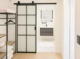 Stylish flat with rooftop in Ixelles
