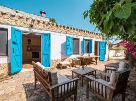 Mandorletti Essence - Private Courtyard & Nature