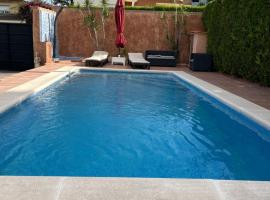 Chalet encanto, Hotel in Chiva
