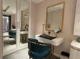 The Haron Hanoi Boutique