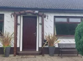 0ne bed house on private road