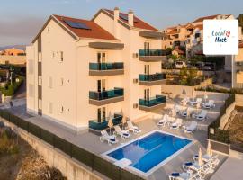 Apartments BlueView، بيت ضيافة في بوستيرا