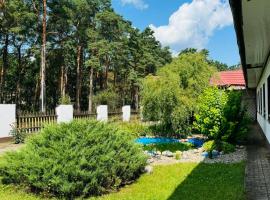 Pensjonat Eden Apartament 4, hotel en Borne Sulinowo