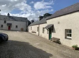Shepherd's Nook, Magheramore Courtyard