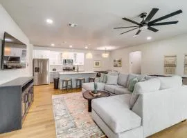 Townhome Near ATandT Stadium Great for Game Day!
