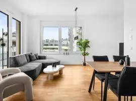 EXQUIS Iconic 2BR Apartment ALESSI I Balcony I Mercedes & US Army I Parking I Stuttgart