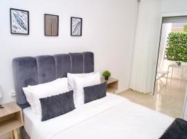 Modern Family Apartment Steps from the Football Stadium, hotel in Tangier
