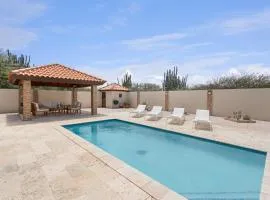 NEW 3BR 2BA Private Villa with Spacious Garden
