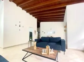 R301 Apartment close to Lleras park and Provenza