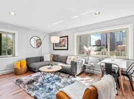 Downtown 2BR Penthouse with Prime Location & Views
